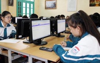 Thí điểm thi THPT quốc gia trên máy tính từ năm 2021