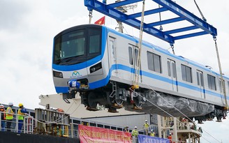 Đón tàu Metro số 1