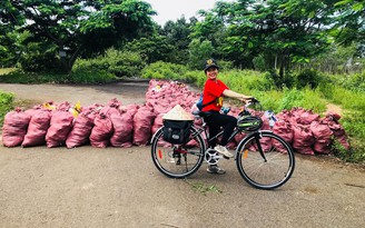 Cô gái dành trọn tình yêu cho hoạt động vì môi trường