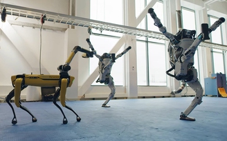 Robot nhảy múa điêu luyện như người