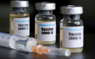 Tiêm vắc xin Covid-19 mũi 2 cho các tình nguyện viên