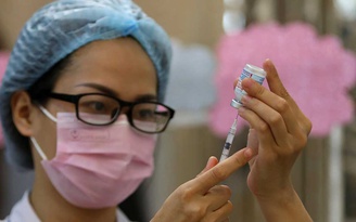 TP.HCM tiêm hết vắc xin vào ngày mai 12.8