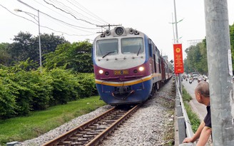 Bao giờ Việt Nam có đường sắt cao tốc?