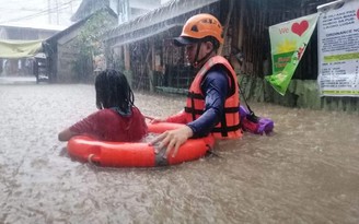 Ứng phó khẩn cấp siêu bão sắp vào Biển Đông