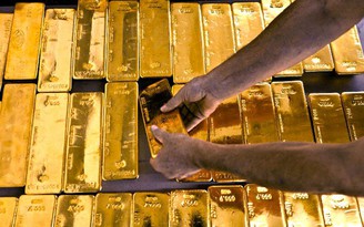 Nhà đầu tư mua ròng vàng khối lượng khủng