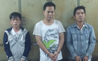 Bắt băng cướp trong quán nhậu