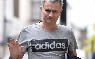 Vừa nhận chức, Mourinho đã ‘thề non hẹn biển’ với M.U