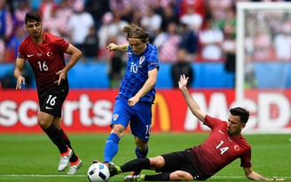 Modric tái hiện hình ảnh của Pirlo tại EURO 2016