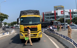 Lại xảy ra tai nạn chết người liên quan xe tải ở giao lộ cầu Tiên Sơn