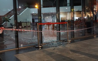 Tai nạn liên hoàn, ô tô lao vào tòa nhà Trung tâm hành chính TP.Đà Nẵng