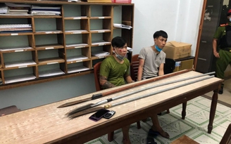 Nổ súng truy bắt nhóm côn đồ mang dao phóng lợn đi trả thù giữa mùa dịch