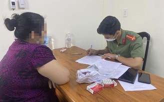 Đà Nẵng: Bà bán cháo bán 'thuốc chữa Covid-19' không rõ nguồn gốc