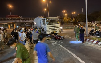 Đà Nẵng: Va chạm xe trộn bê tông, nữ công nhân tử vong