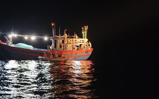 Cứu ngư dân bị viêm ruột thừa khi hành nghề trên vùng biển Đà Nẵng