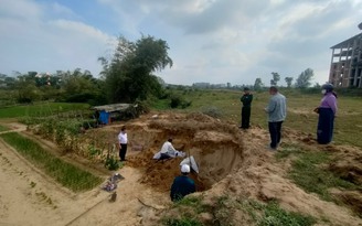 Đà Nẵng: Cuốc đất trồng rau, phát hiện xương người