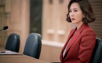 Kim Nam Joo tái hiện những góc khuất của ngành truyền hình