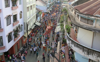 Uống trà sáng đậm chất Chợ Lớn