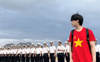 Nguyễn Trần Trung Quân sẽ hát phục vụ quân dân ở Trường Sa và Nhà dàn DK-1