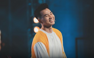Karik 'tung chiêu' thế nào khi khai màn vòng đối đầu 'Rap Việt' mùa 2?