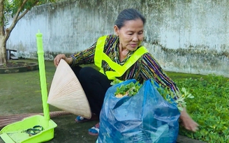 Miệt mài làm đẹp đường quê