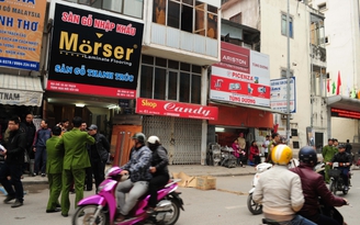 Rơi từ tầng 3 xuống, cụ bà 70 tuổi tử vong tại chỗ