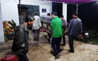 Nạn nhân xe container 'điên' ở Bến Lức: Con trai đầu ráng chạy thêm Grabbike báo hiếu cha mẹ