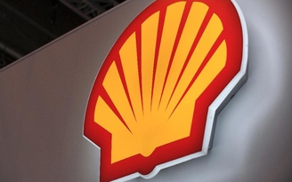 Shell và Eni đồng loạt báo lỗ vì giá dầu giảm