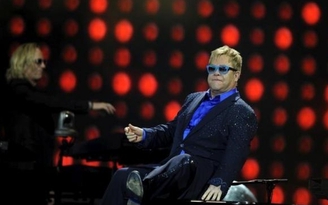 Tổng thống Putin sẵn sàng gặp Elton John