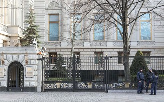 Phát hiện xác nhà ngoại giao Nga bên ngoài Đại sứ quán Nga ở Đức