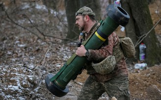 Mỹ, Anh tăng cường hỗ trợ thêm vũ khí cho Ukraine