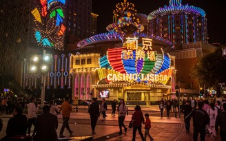 Macau đóng cửa toàn bộ sòng bạc lần đầu trong 2 năm để chống Covid-19