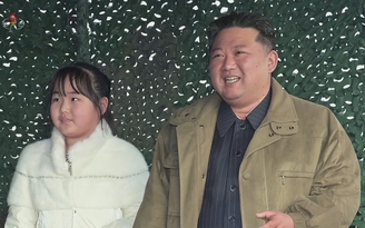Con gái ông Kim thành biểu tượng thời trang mới ở Triều Tiên