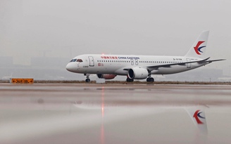 Máy bay chở khách Trung Quốc tự sản xuất có khách hàng đầu tiên