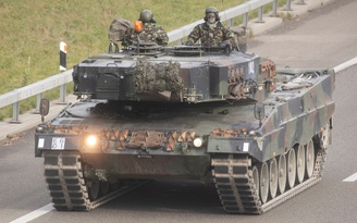 12 nước phương Tây sẽ cấp cho Ukraine 100 xe tăng