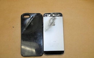 iPhone 5 đỡ đạn cứu người thoát chết khỏi vụ cướp