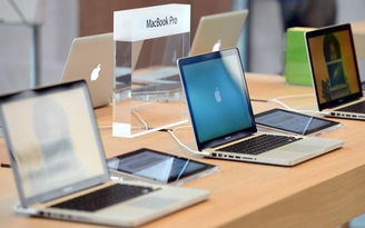MacBook Pro 2016 và Surface Book 2 hoãn ngày ra mắt