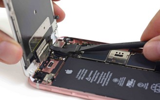 Apple thay thế pin cho iPhone 6S gặp lỗi sập nguồn