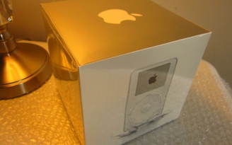 Chiếc iPod phiên bản đầu tiên được bán đấu giá hơn 4,4 tỉ đồng
