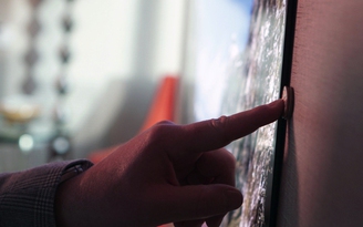 LG trình làng thế hệ TV OLED Signature siêu mỏng tại CES 2017
