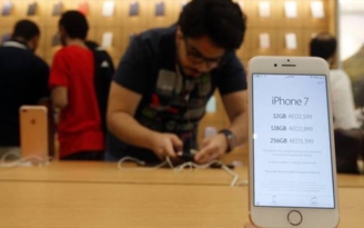 iPhone 7 tiếp tục là sản phẩm bán ra cao kỷ lục của Apple