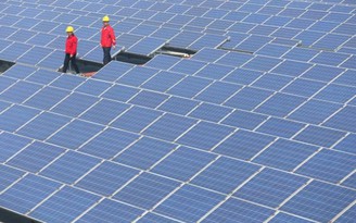 Trung Quốc trở thành nước sản xuất năng lượng mặt trời lớn nhất thế giới