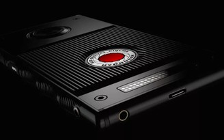 RED giới thiệu smartphone trang bị màn hình ba chiều, giá gần 1.200 USD