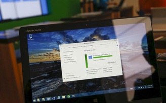 Microsoft hứa không buộc nâng cấp Windows 10