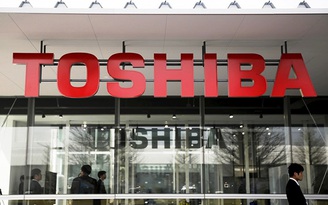 Apple 'nắn gân' Western Digital trong thương vụ với Toshiba