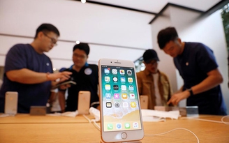 Giá bán iPhone 8 tại Việt Nam liên tục giảm mạnh