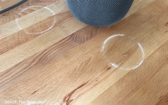 Apple xác nhận HomePod có thể 'không tương thích' với đồ gỗ