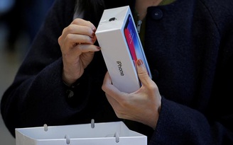 Giá cổ phiếu Apple tăng bất chấp doanh số iPhone X 'ảm đạm'
