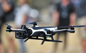 Apple dùng drone để cải thiện ứng dụng bản đồ