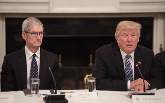 Tổng thống Donald Trump 'khoe' ăn tối với CEO Apple