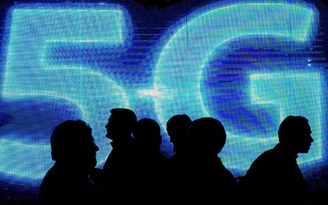 Smartphone màn hình gập được và 5G bùng nổ vào năm 2020